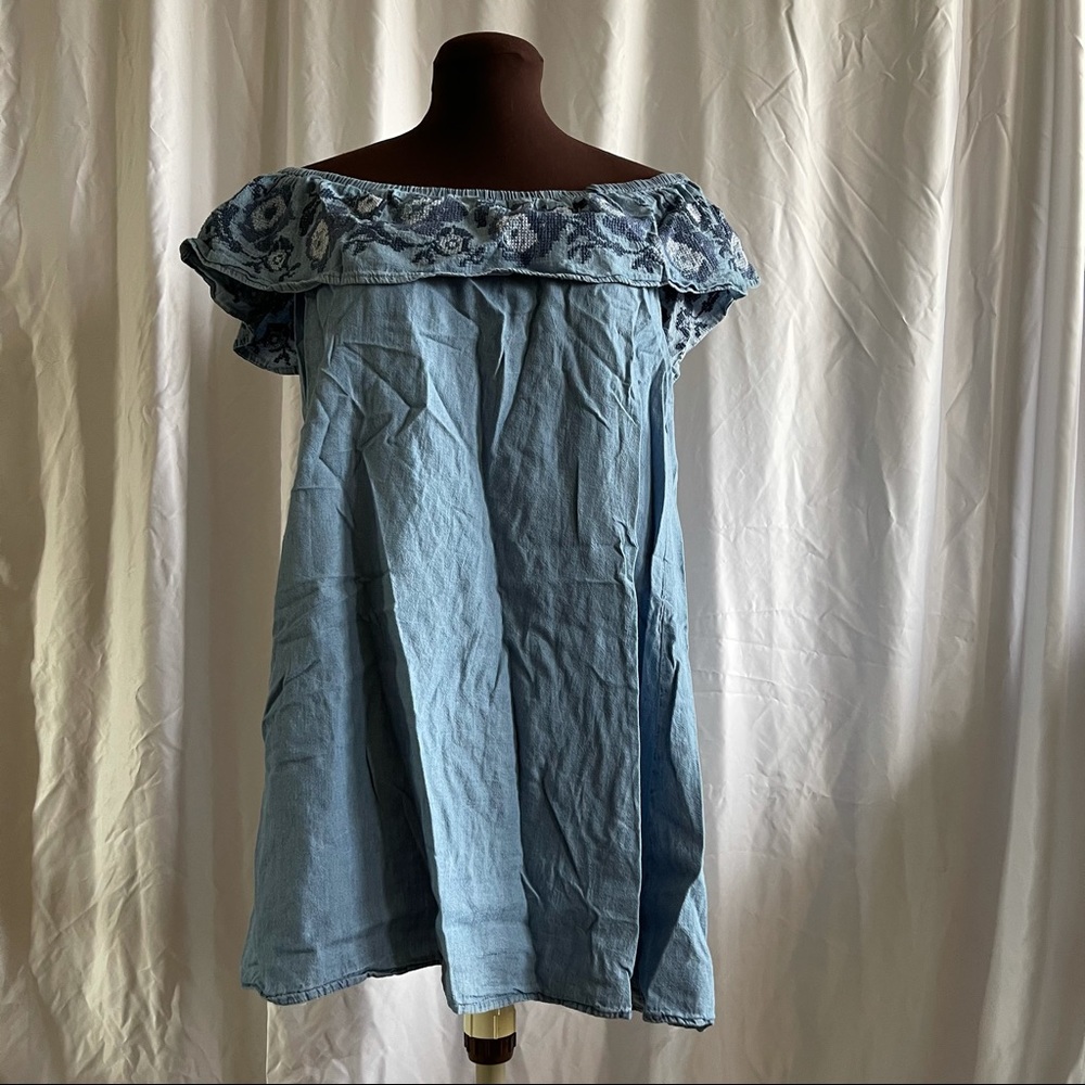 Off-The Shoulder Denim Dress